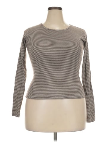 Brandy Melville Long Sleeve T-Shirt (view 1)