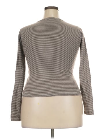 Brandy Melville Long Sleeve T-Shirt (view 2)