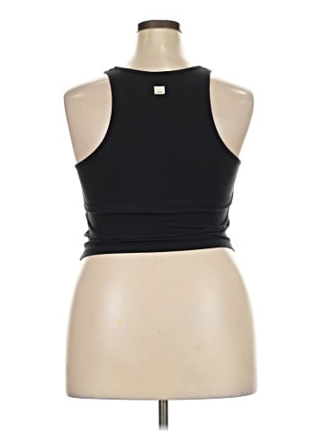 Vuori Tank Top (view 2)