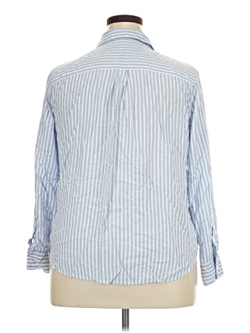 Liz Claiborne Long Sleeve Button-Down Shirt (view 2)
