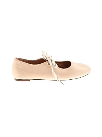 Unbranded Flats (view 1)