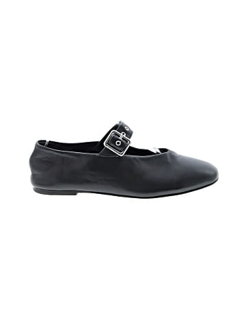 Cos Flats (view 1)