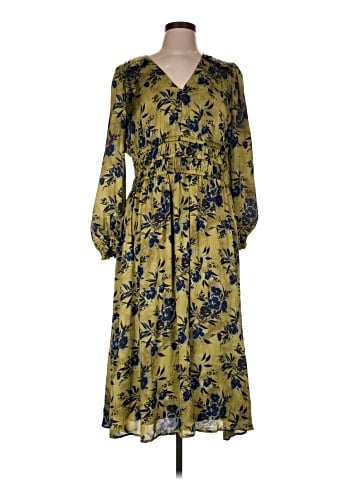 Julia Jordan Casual Dress (view 1)