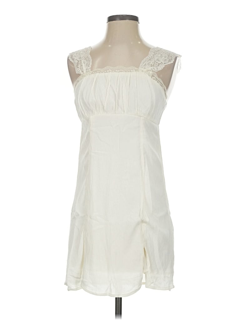 Pre-owned Self E Sleeveless Blouse In Ivory