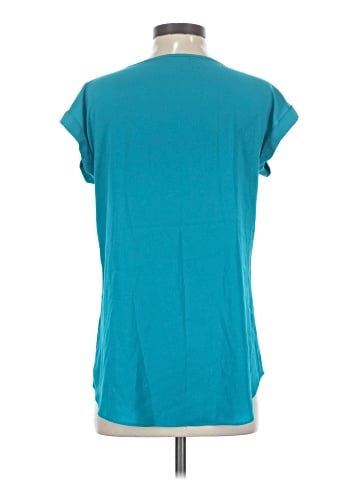 Express Outlet Short Sleeve Top (view 2)