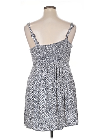 Old Navy Casual Dress (view 2)