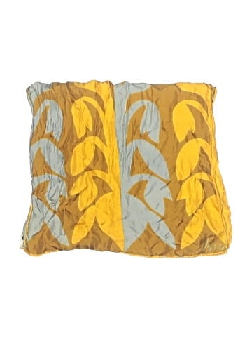 Unbranded Scarf (view 2)