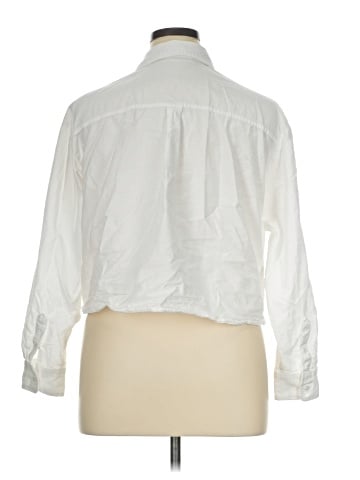 Old Navy Long Sleeve Button-Down Shirt (view 2)