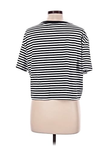 Nike Short Sleeve T-Shirt (view 2)