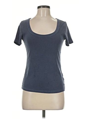 Old Navy Short Sleeve T-Shirt (view 1)