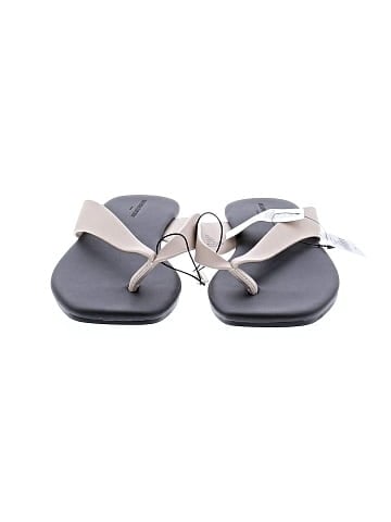 Banana Republic Factory Store Flip Flops (view 2)