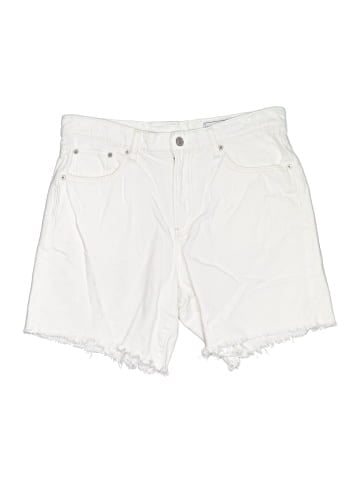 Gap Shorts (view 1)