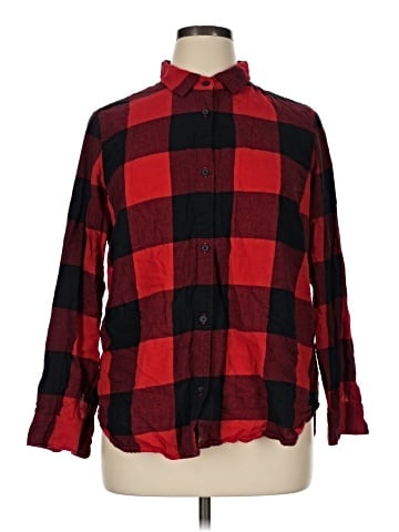 Old Navy Long Sleeve Button-Down Shirt (view 1)