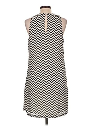 Tinley Road Casual Dress (view 2)