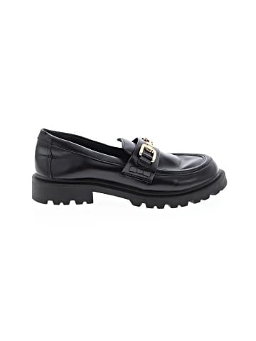 Zara Flats (view 1)