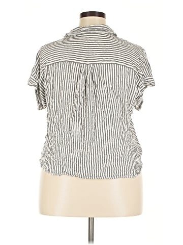 Jane and Delancey Short Sleeve Blouse (view 2)