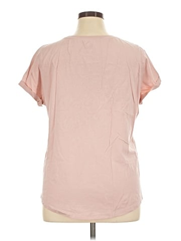 Nike Short Sleeve T-Shirt (view 2)