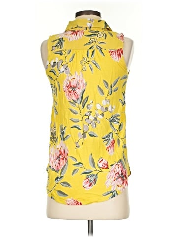 Ann Taylor LOFT Sleeveless Button-Down Shirt (view 2)