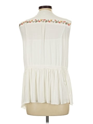 Pol Sleeveless Blouse (view 2)