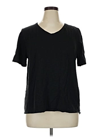 Chico's Short Sleeve T-Shirt (view 1)