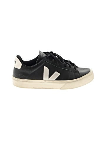 VEJA Sneakers (view 1)