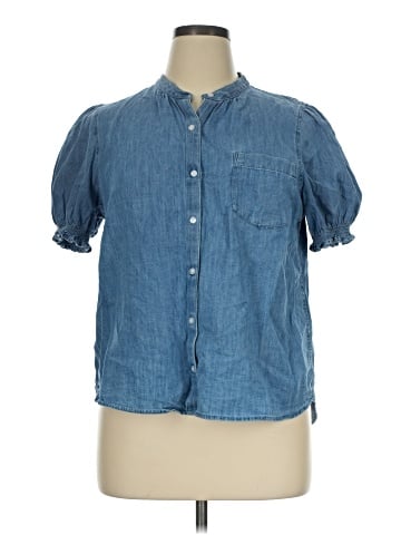 Caslon Short Sleeve Button-Down Shirt (view 1)