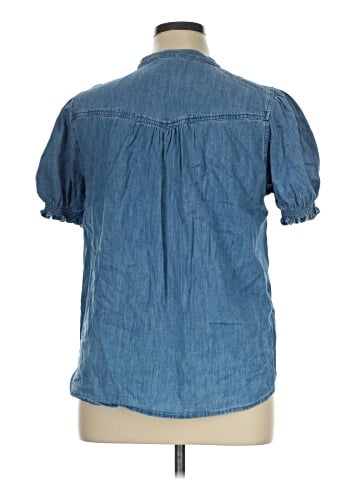 Caslon Short Sleeve Button-Down Shirt (view 2)