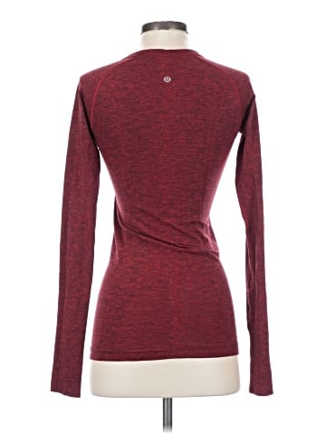 Lululemon Athletica Long Sleeve T-Shirt (view 2)