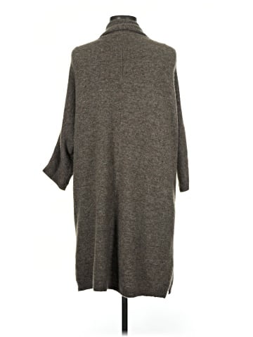 Sisters Cardigan (view 2)