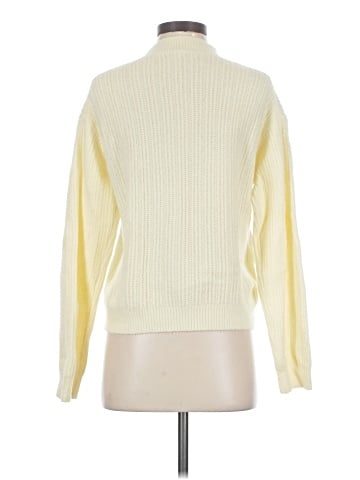 Uniqlo Turtleneck Sweater (view 2)