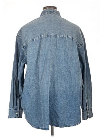 Gap Long Sleeve Button-Down Shirt (view 2)