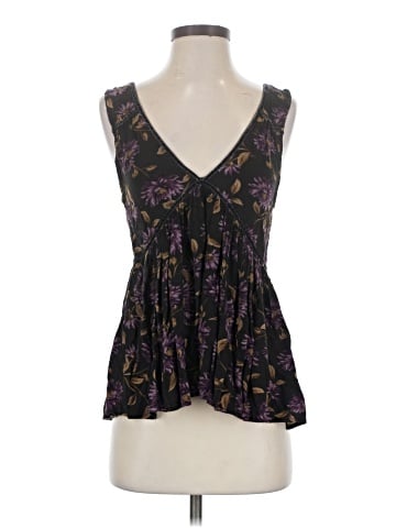 American Eagle Outfitters Sleeveless Blouse (view 1)