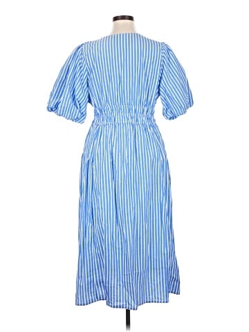 Old Navy Casual Dress (view 2)