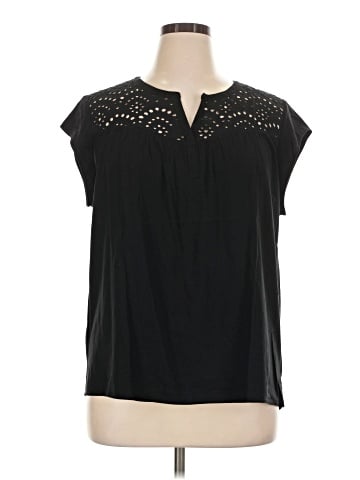Daniel Rainn Sleeveless T-Shirt (view 1)