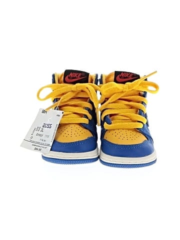 Air Jordan Sneakers (view 2)