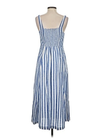 Old Navy Casual Dress (view 2)