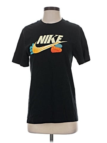 Nike Short Sleeve T-Shirt (view 1)