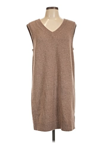 Old Navy Sweater Vest (view 1)