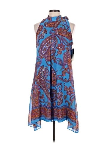 Signature by Robbie Bee Casual Dress (view 1)