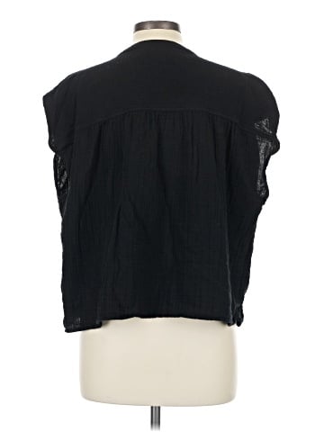 Old Navy Sleeveless Blouse (view 2)