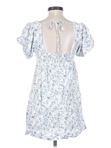 Hem & Thread Short Sleeve Top (view 2)