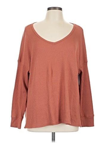 American Eagle Outfitters Pullover Sweater (view 1)