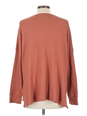 American Eagle Outfitters Pullover Sweater (view 2)