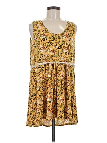 Jane and Delancey Casual Dress (view 1)