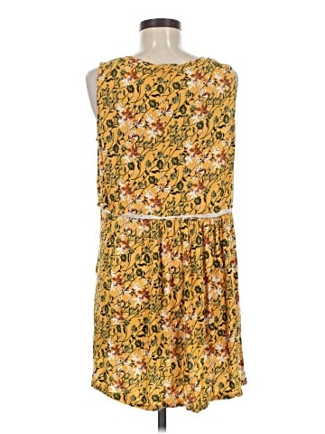 Jane and Delancey Casual Dress (view 2)