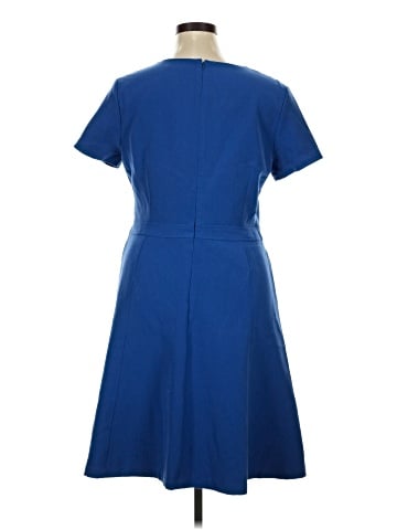 Banana Republic Casual Dress (view 2)