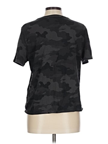 Old Navy Active T-Shirt (view 2)