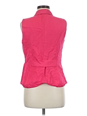 Harold's Sleeveless Button-Down Shirt (view 2)