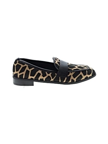 Unbranded Flats (view 1)