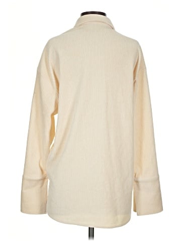 H&M Long Sleeve Button-Down Shirt (view 2)